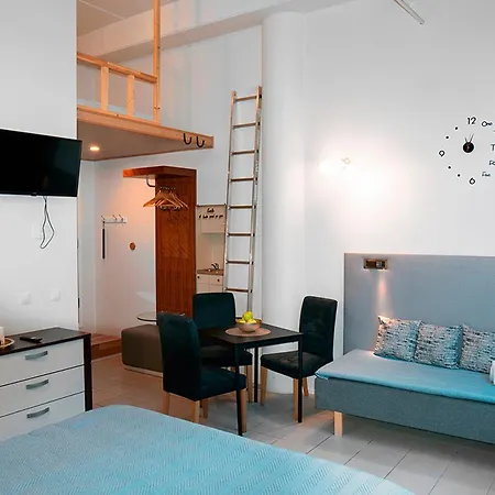 Harbor Walk & Historic Flat * 탈린